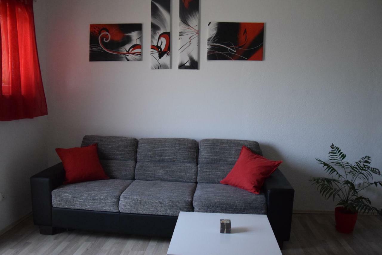 Apartman Ana Daire Sali Dış mekan fotoğraf