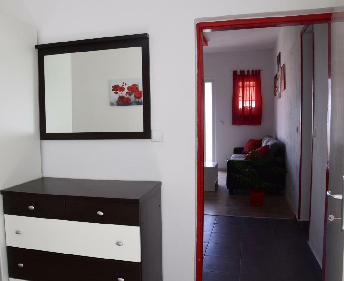 Apartman Ana Daire Sali Dış mekan fotoğraf