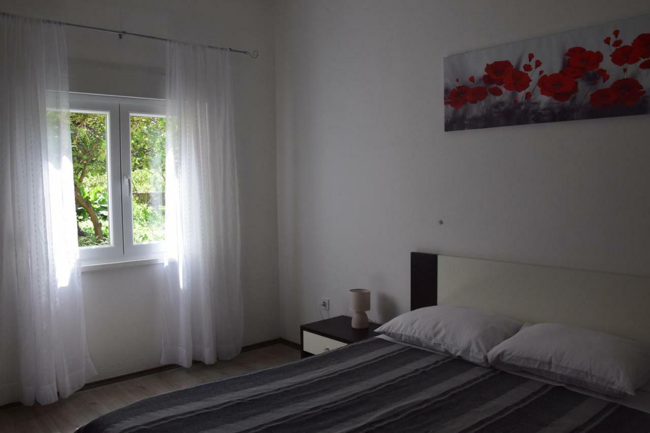 Apartman Ana Daire Sali Dış mekan fotoğraf